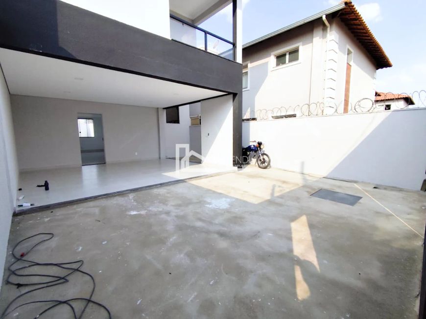 Casa Geminada Duplex Nova - Contagem - Xangrila - 3 Quartos (1 Suíte) - 4 Vagas