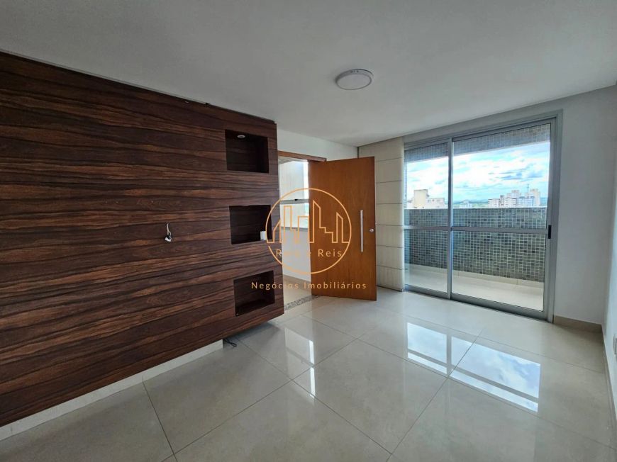 Triplex para venda com 189 metros quadrados com 3 quartos em Alvorada - Contagem - MG