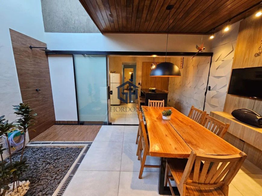 Casa Geminada Cabral 3 quartos 2 vagas