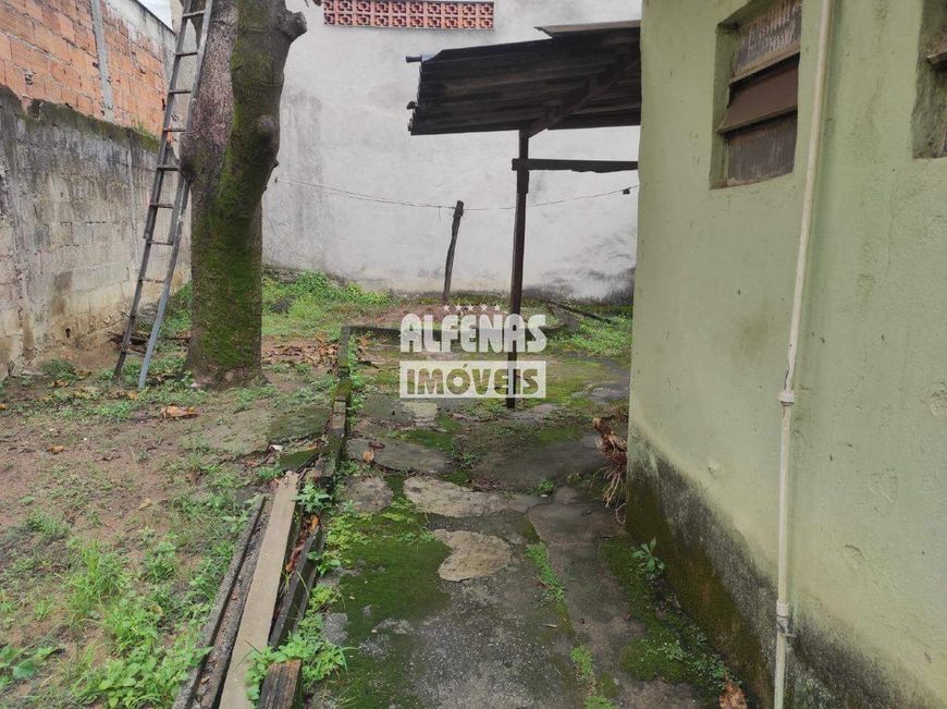 Lote à venda no Bairro Santa Cruz Industrial