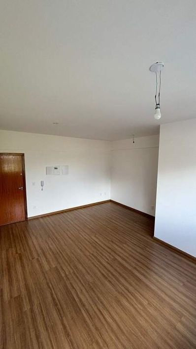 Sala Comercial de 24,5 m² para Locação - Centro de Contagem