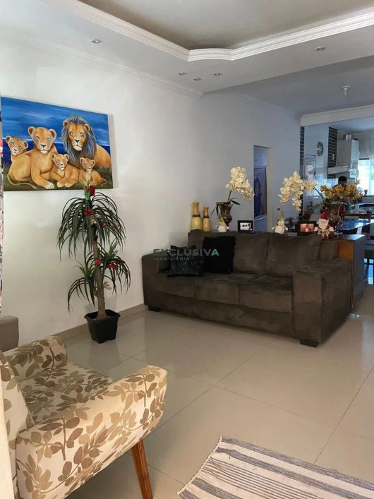 CASA COM TERRAÇO NA CHACARA DEL DEY