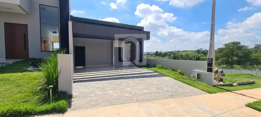 Casa a venda no condomínio Helena Maria na Zona Oeste de Sorocaba.