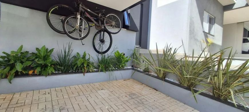 Casa à venda em Sorocaba, Loteamento Dinorá Rosa, com 2 suítes, com 136 m²