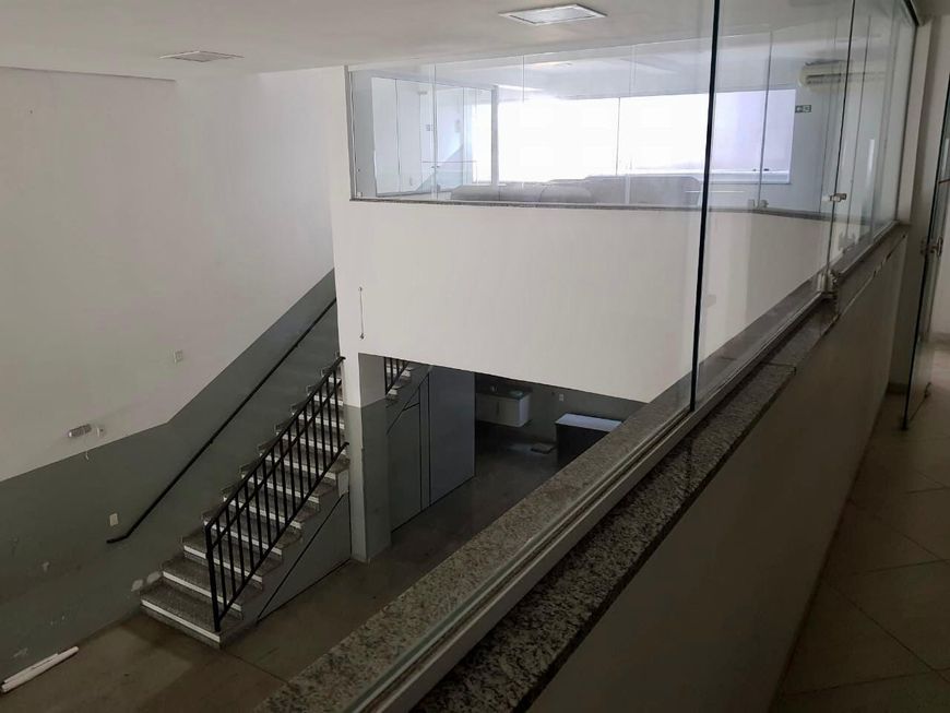 Prédio/Edifício inteiro para venda com 700 metros quadrados com 10 quartos