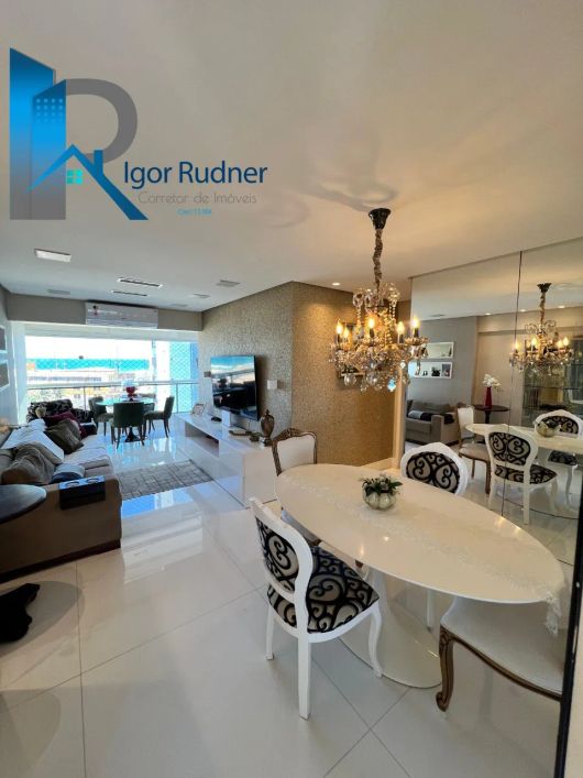 Apartamento em Armação com Vista Mar de 3/4, Suíte e 97m²