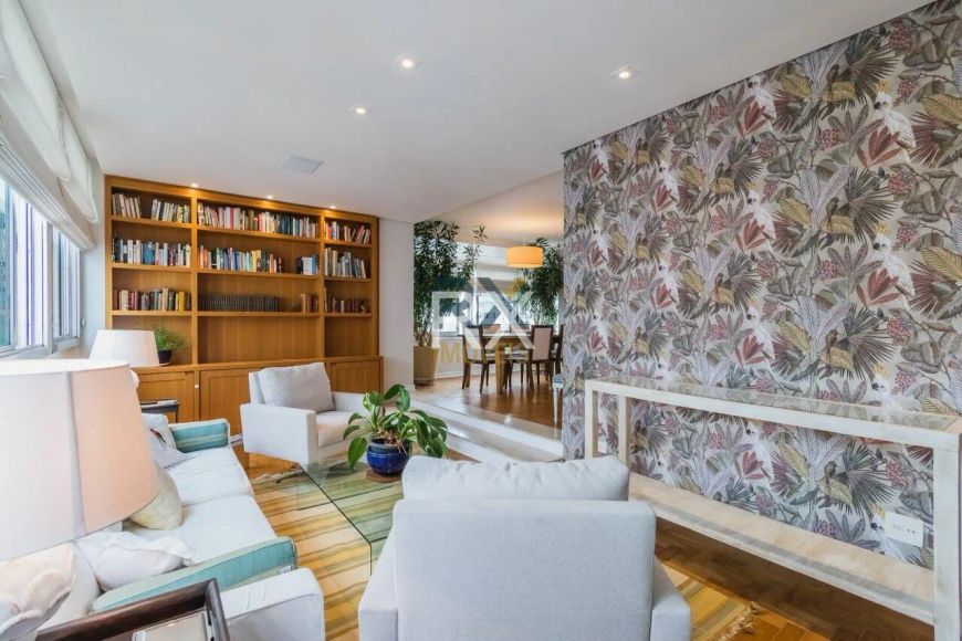 Apartamento, com 156 m² no bairro Jardim Paulista