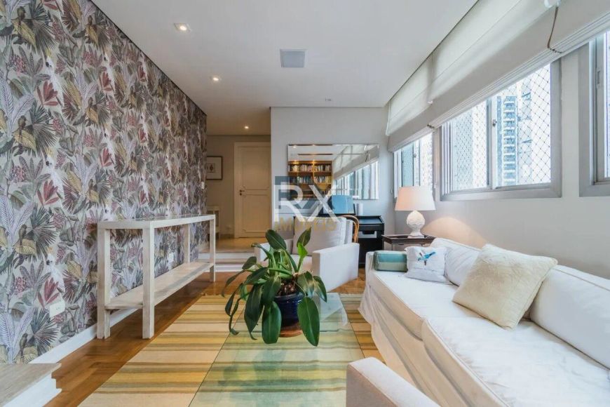 Apartamento, com 156 m² no bairro Jardim Paulista