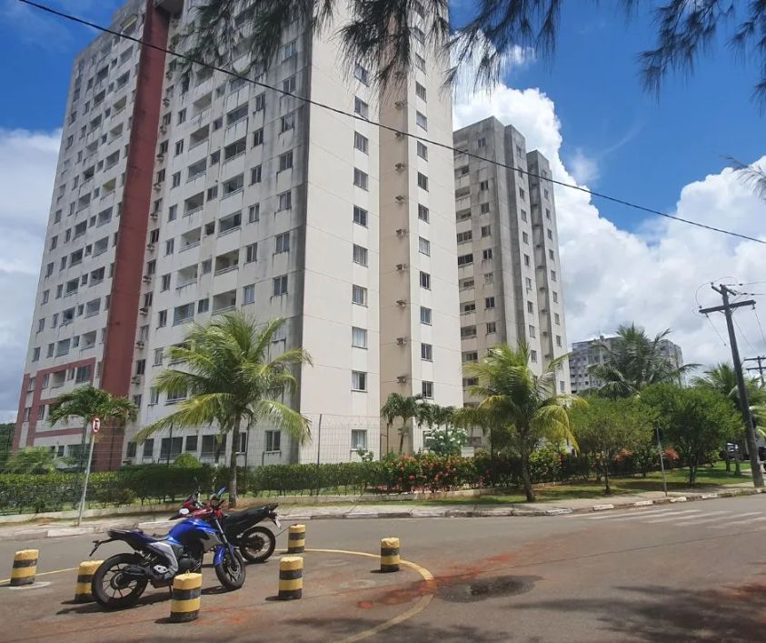 Apartamento à Venda : Colina de Piatã, 3 Quartos, 01 suíte, 67 m²...