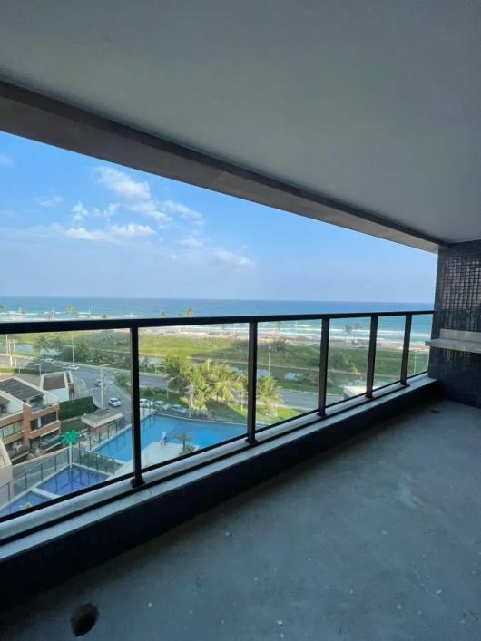Vendo apartamento, 103m², 3/3, varanda, 2 vagas. Jaguaribe.
