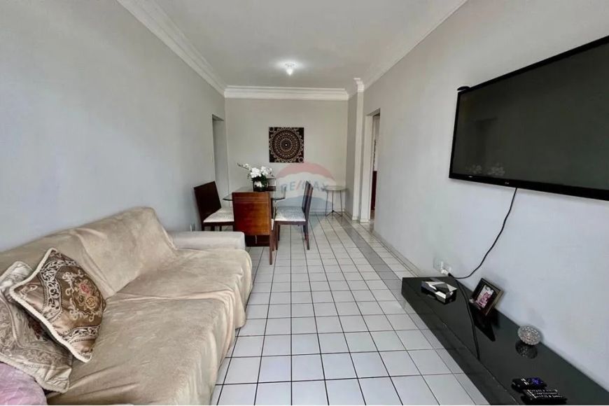Apartamento mobiliado no Condomínio Ilha dos Açores