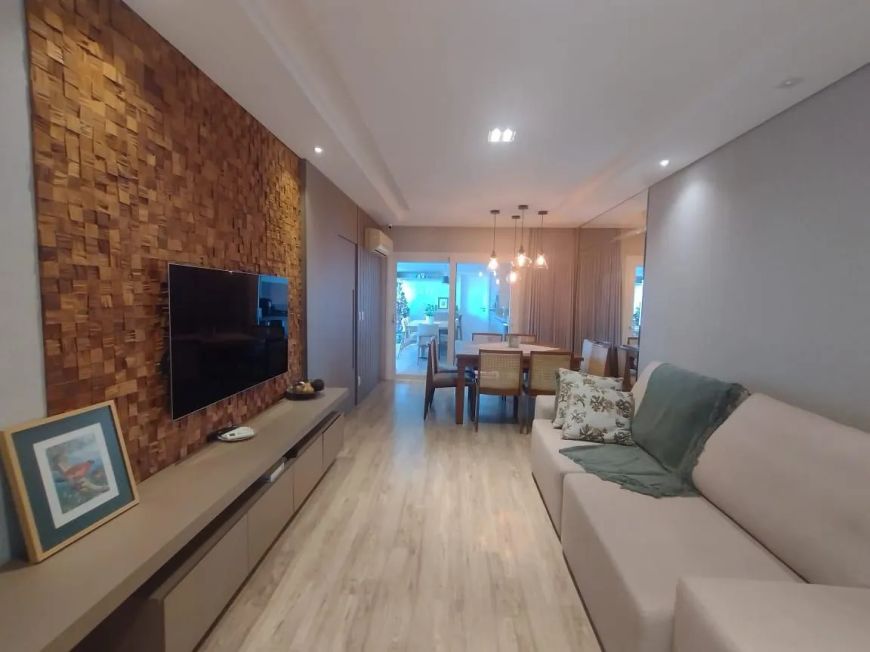Imóvel para venda possui 154 metros quadrados com 3 quartos em Jardim Imperial - Cuiabá - MT