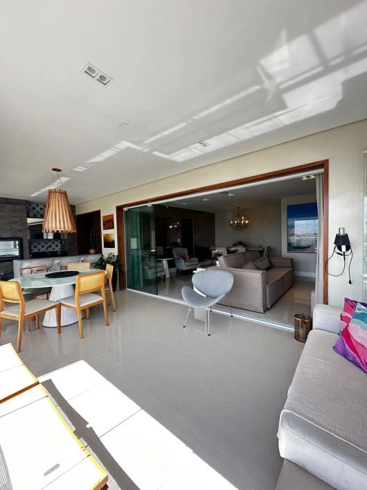 4/4 Greenville com 3 Suites