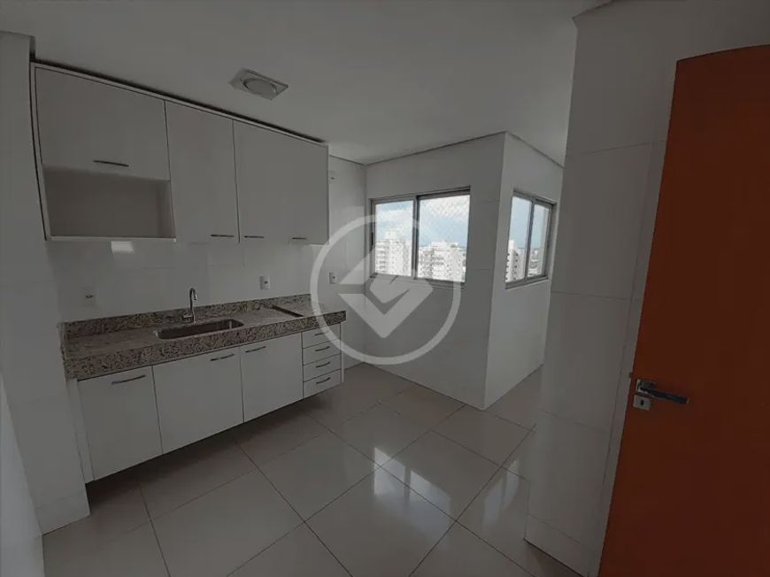 Apartamento duplex 3 suítes com piscina avenida do CPA Cuiabá MT R$1.380.000,00 codigo: 22944