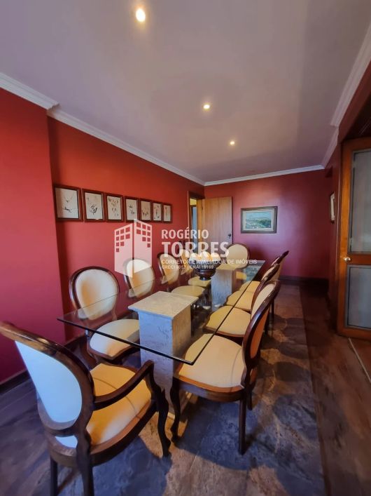 Apartamento cobertura a venda de 5 suítes, piscina, área gourmet e 5 garagens no RIO VERMELHO