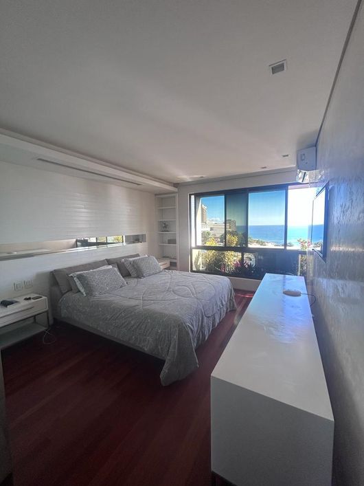 Apartamento para venda tem 320 metros quadrados com 4 quartos em Rio Vermelho - Salvador - BA