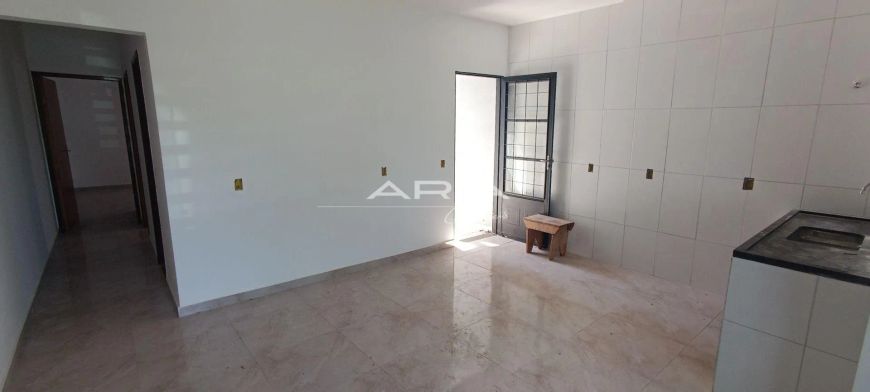 Casa com 1 Quarto, 68 m - Santa Rita 1 - Londrina PR