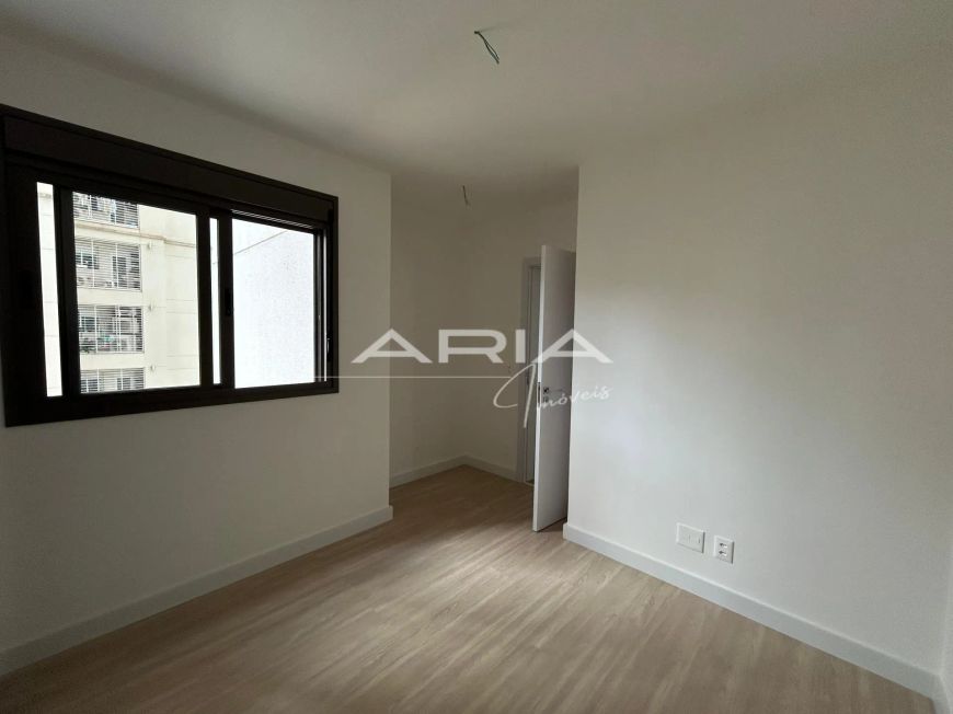 Hause - Apartamento com 3 Suítes à venda na Gleba Palhano, Londrina-PR