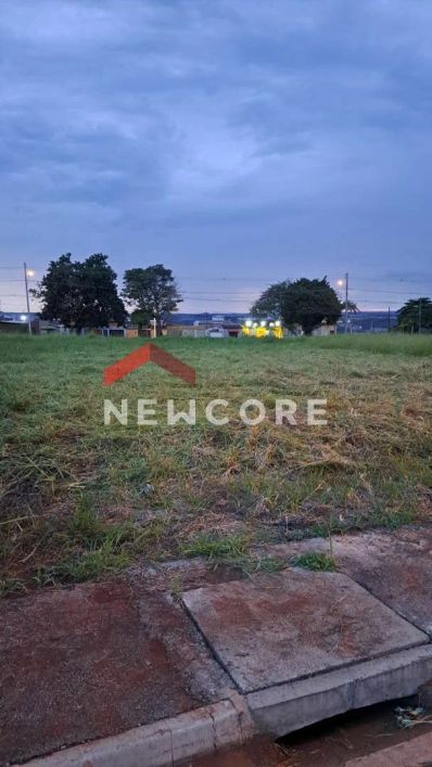 Lote em Rua dos Cozinheiros - São Lourenço - Londrina/PR