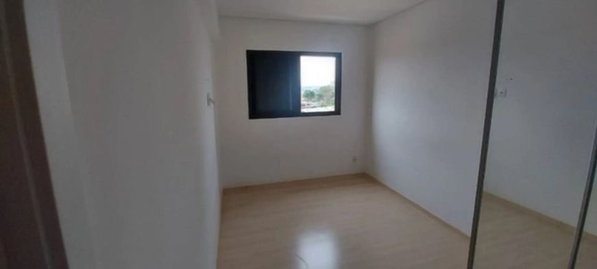 Apartamento em Rua Alexander Graham Bell - Parque Jamaica - Londrina/PR