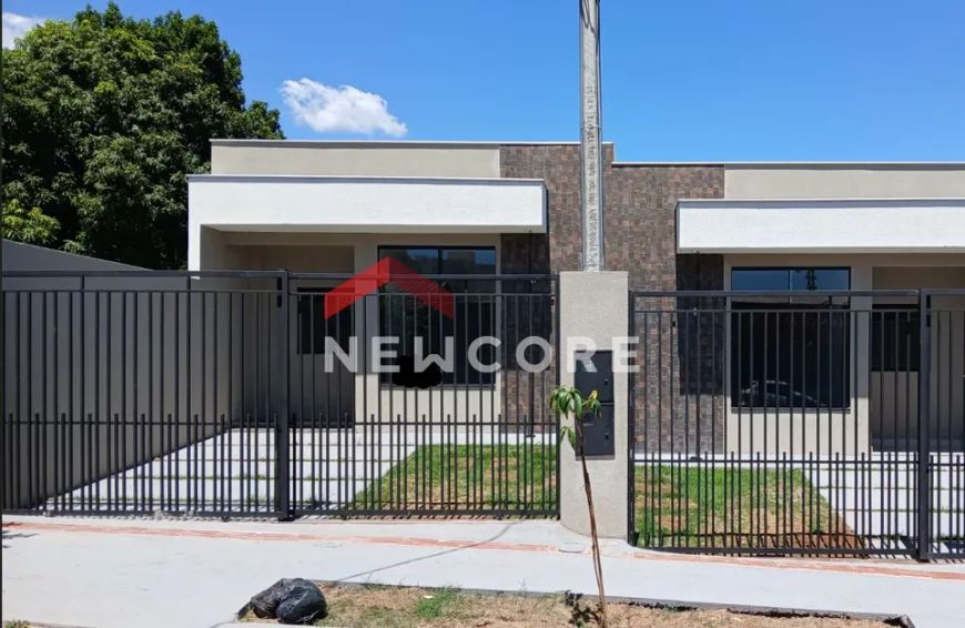 Casa em Rua Doutor Cleon Bueno de Oliveira - Conjunto Farid Libos - Londrina/PR