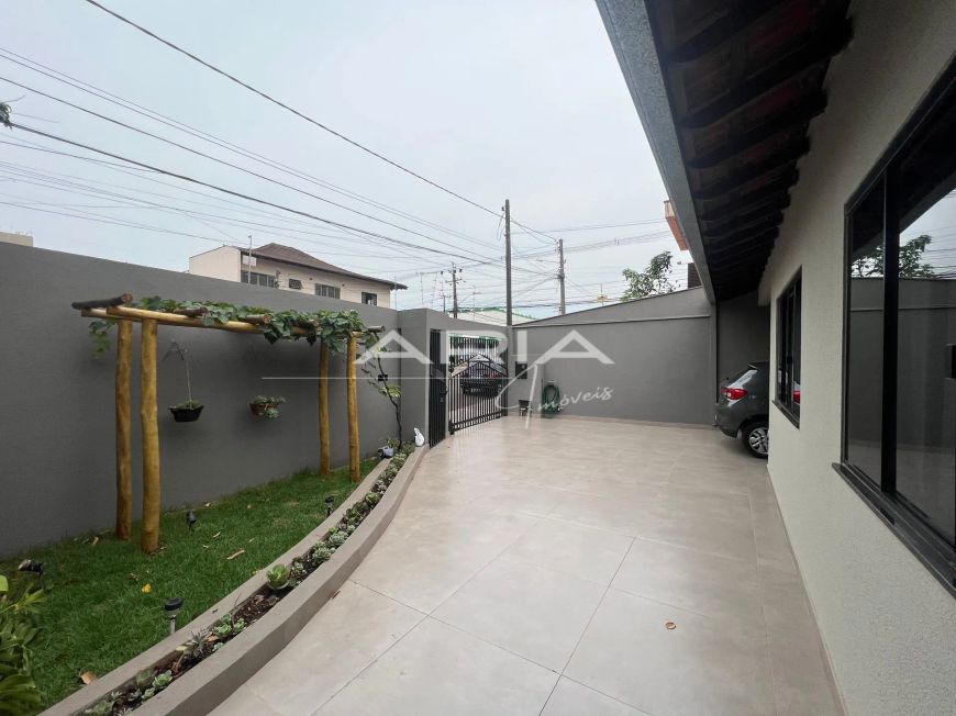 Casa com 3 quartos sendo 1 suíte à venda no Jardim Oriente - Londrina