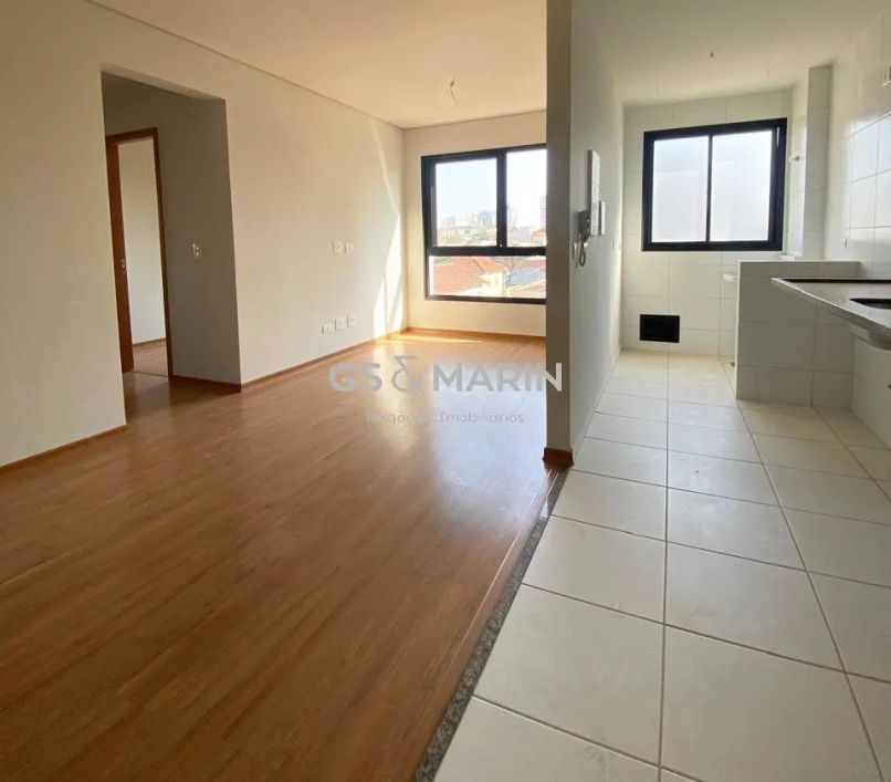 Venda de Apartamento em Londrina-PR, bairro Vila Brasil