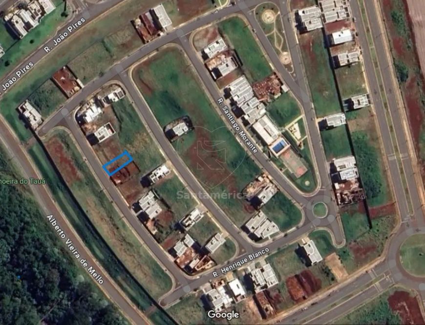 Terreno em Condomínio