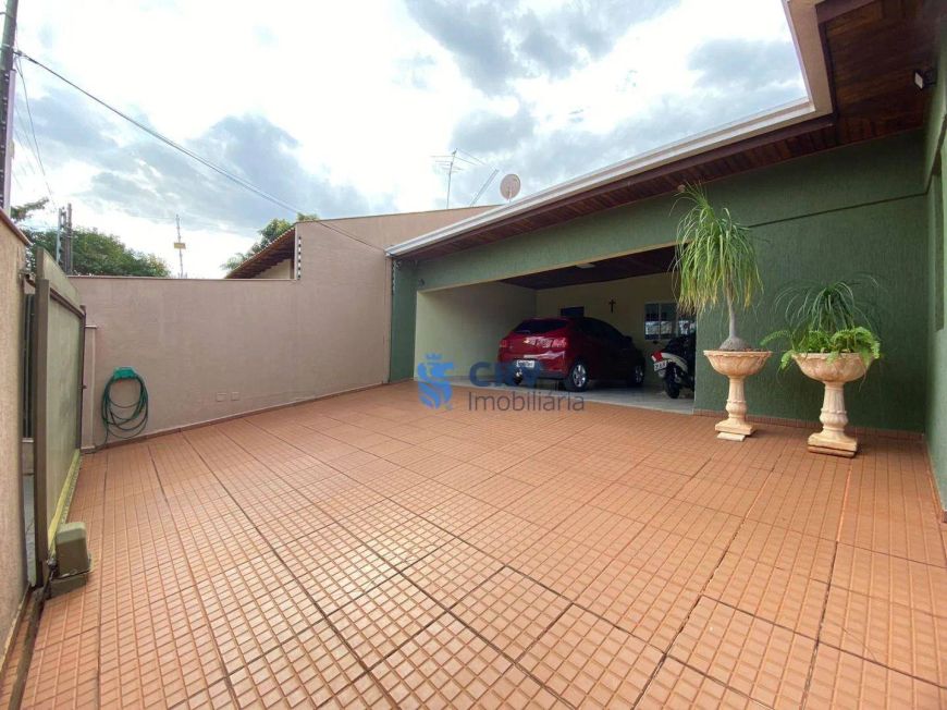 Casa com 3 dormitórios à venda, 180 m² por R$ 750.000,00 - San Fernando - Londrina/PR