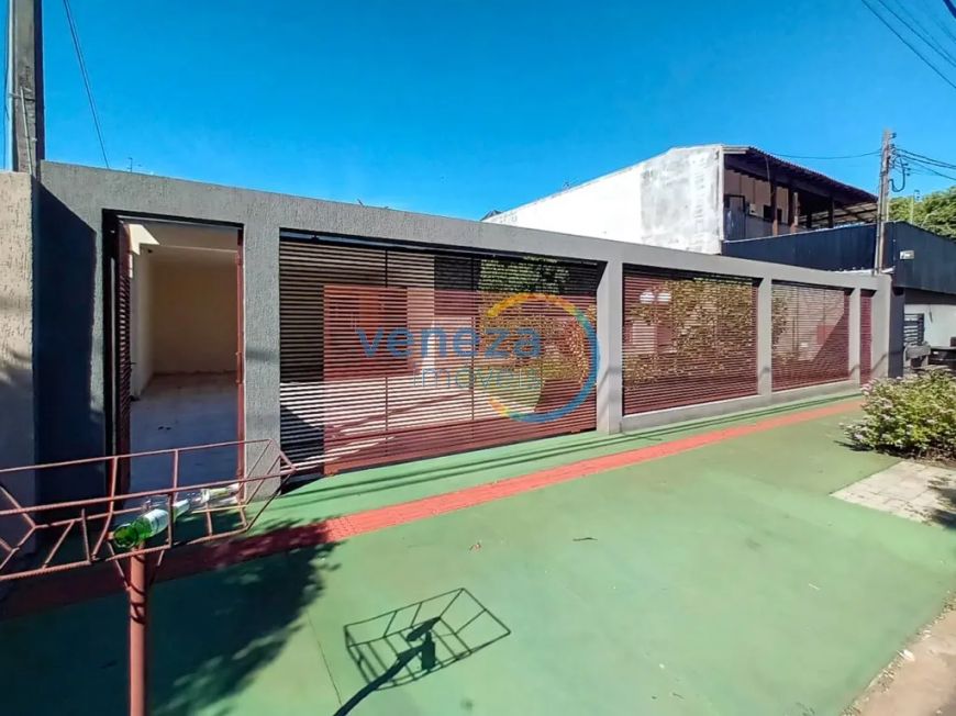 Casa Residencial com 3 quartos à venda por R$ 680000.00, 180.00 m2 - SAN FERNANDO - LONDRINA/PR