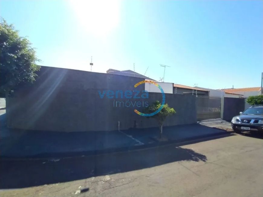 Casa Residencial com 3 quartos à venda por R$ 650000.00, 210.00 m2 - SANTA ALICE - LONDRINA/PR