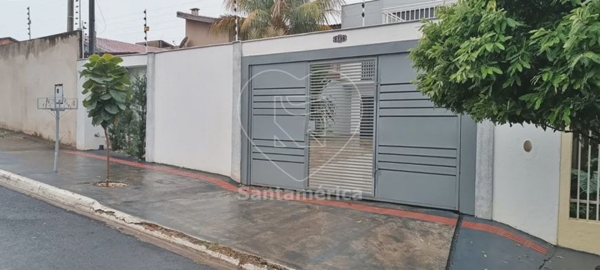 Casa com 143m² para venda em Londrina