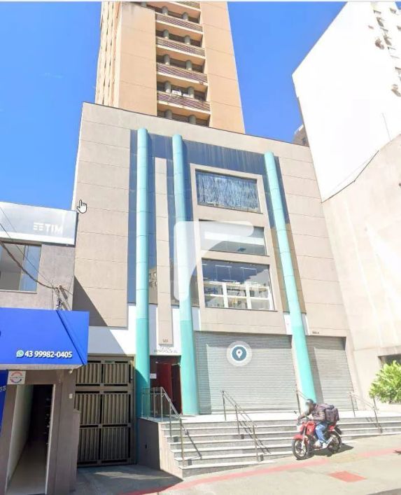 Sala comercial com 136 m² no centro