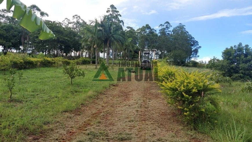 Chácara beira rio com casa mobiliada de 03 quartos sendo 02 suítes no Distrito de Maravilha