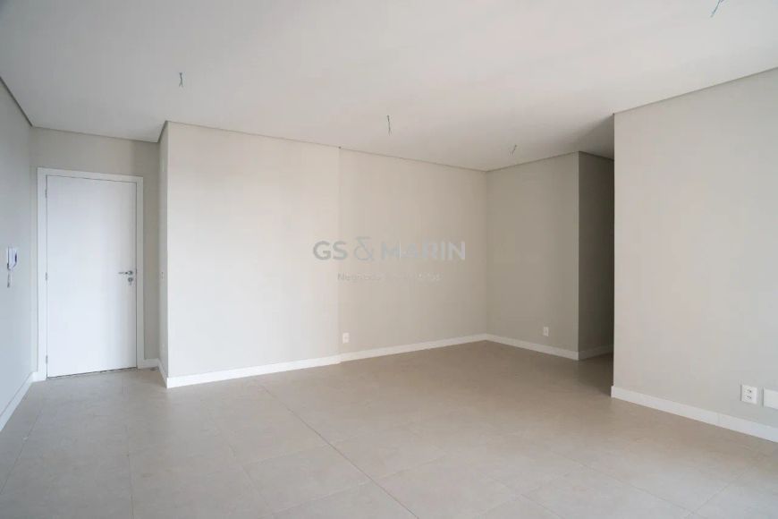 Venda de Apartamento em Londrina-PR, bairro Gleba Palhano