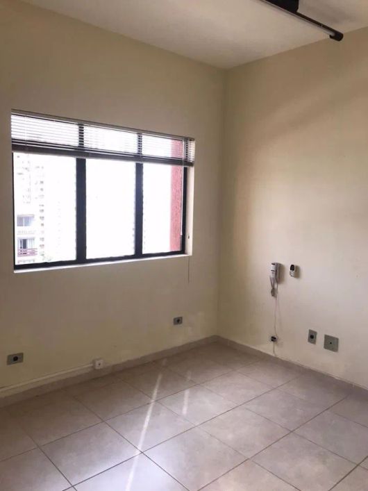 Sala Comercial à venda, Centro, Londrina - SA0840.