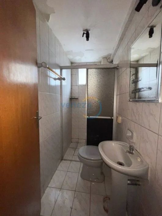 Apartamento com 1 quarto à venda por R$ 160000.00, 33.90 m2 - JARDIM AMERICA - LONDRINA/PR
