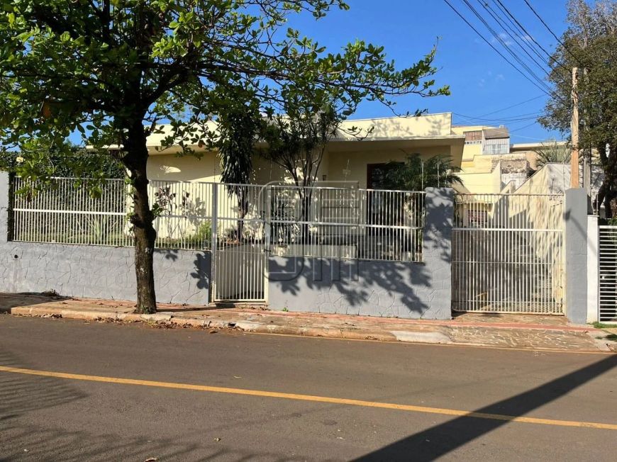 Casa com 4 dormitórios à venda, 450 m² por R$ 1.180.000,00 - Aeroporto - Londrina/PR