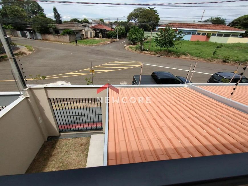 Sobrado em Rua Francisco Scoponi Carnielo - Jardim Portal dos Pioneiros - Londrina/PR