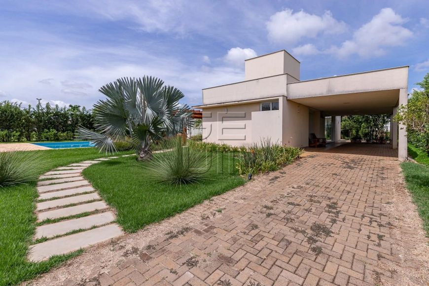 Casa térrea a venda no Condomínio Terras de Canaã - 1250m2