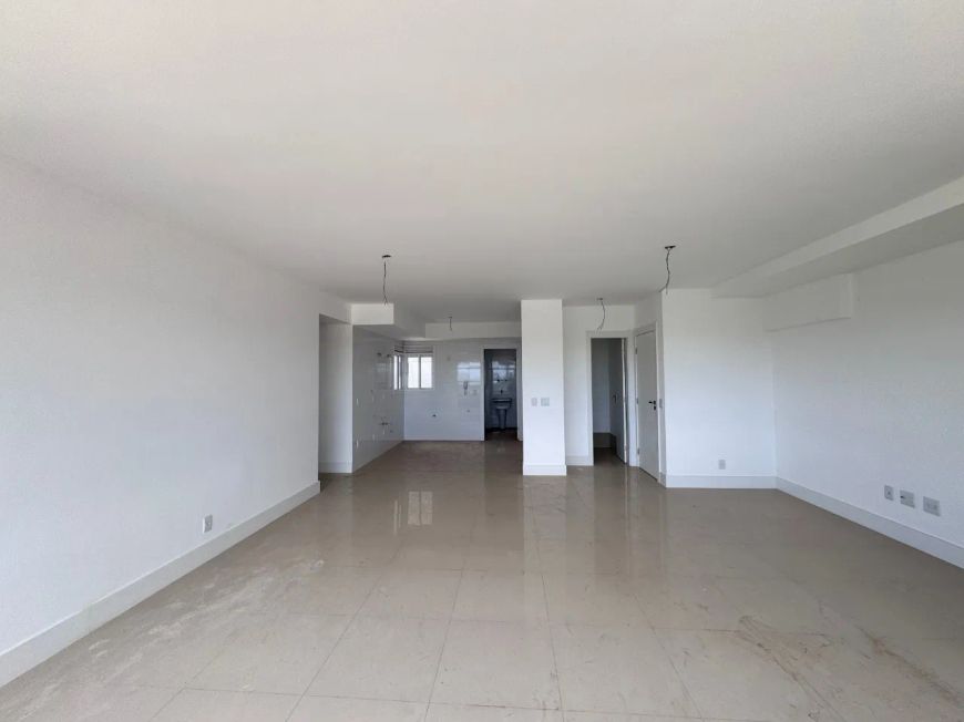 Venda de Apartamento em Londrina-PR, bairro Gleba Palhano
