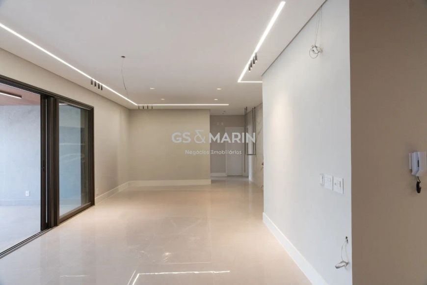 Venda de Apartamento em Londrina-PR, bairro Gleba Fazenda Palhano