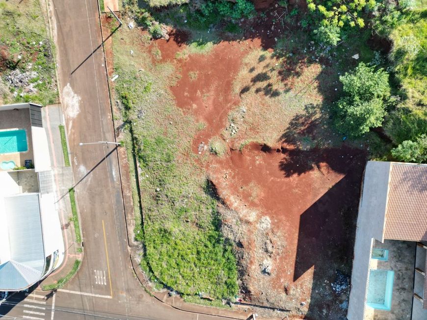 Terreno à venda, 800 m² por R$ 680.000,00 - Indústrias Leves - Londrina/PR