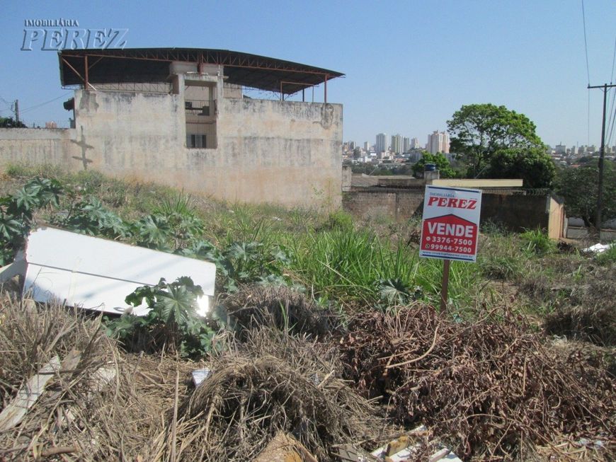 A Imobiliária Perez oferece a você uma ótima oportunidade de terreno para venda em Londrina.