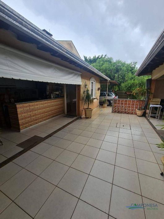 Casa com 4 dormitórios à venda, 340 m² por R$ 990.000,00 - Andrade - Londrina/PR
