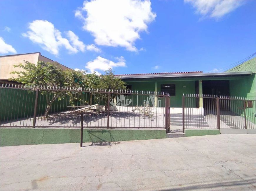 Casa com 2 quartos à venda, 200 m² por R$ 650.000 - Carnascialli - Zona Norte de Londrina/PR