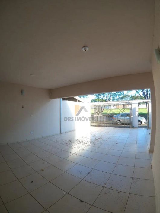 Casa para Venda e Locação Bairro Jardim Vale Azul.