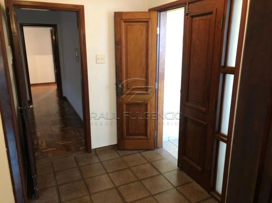 Casa Assobradada na Região da Santos Dumont