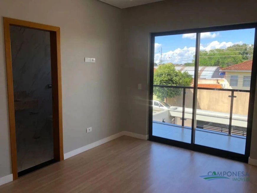 Sobrado com 3 dormitórios à venda, 155 m² por R$ 869.000,00 - Jardim Guararapes - Londrina/PR