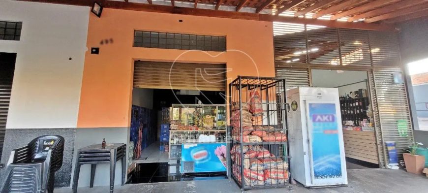Ponto comercial e casas geminadas à venda em Londrina